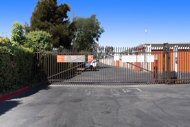 Public Storage  333 ONeill Ave in Belmont, CA