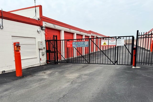 Public Storage  945 Rohlwing Road in Palatine, IL