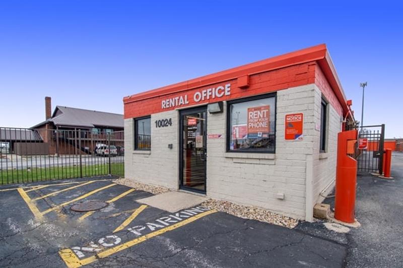 Public Storage at 10024 S Harlem Ave, Bridgeview, IL