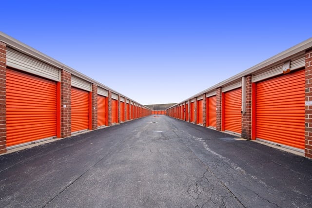 20×10 Self Storage Unit in Bridgeview, IL 10024 S Harlem Ave Bridgeview, Illinois 2