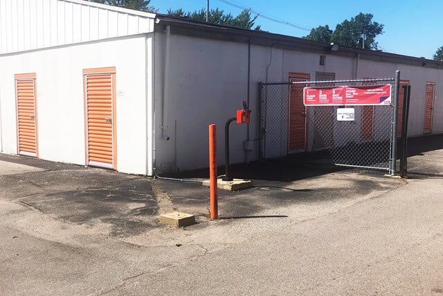 Public Storage  4816 N Grand River Ave in Lansing, MI