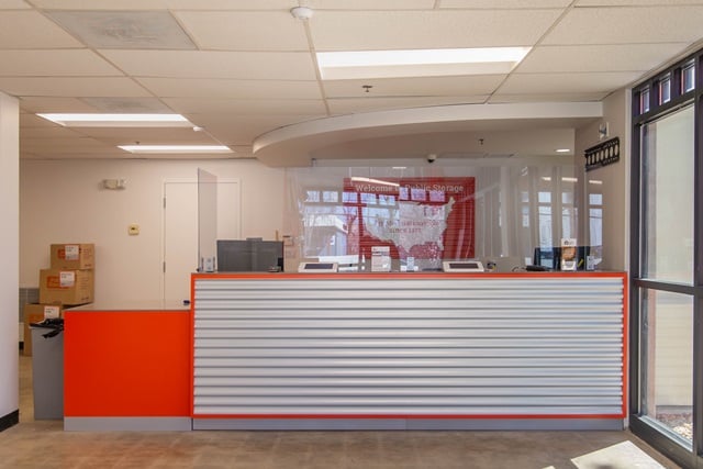 Public Storage in Falls Church, VA  400 North Roosevelt Blvd 3