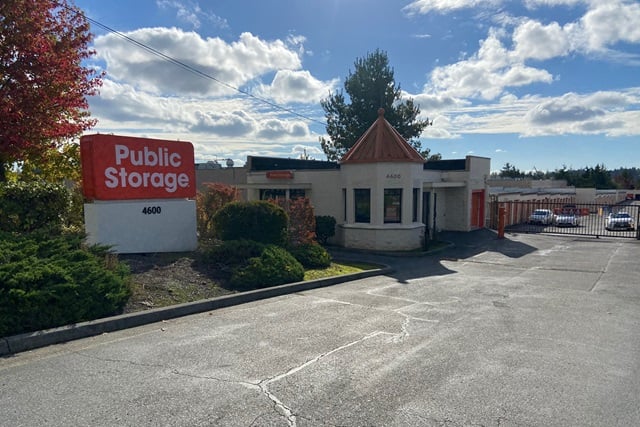 30×10 Self Storage Unit in Lynnwood, WA 4600 196th Street SW Lynnwood, Washington