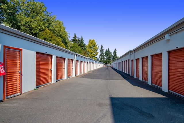 25×10 Self Storage Unit in Shoreline, WA 14900 Aurora Ave N Shoreline, Washington 2