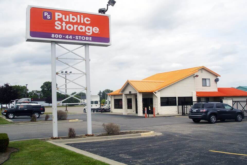 28×12 Public Storage: Parking Lot in Mt Clemens, MI 111 S Groesbeck Hwy Mt Clemens, Michigan