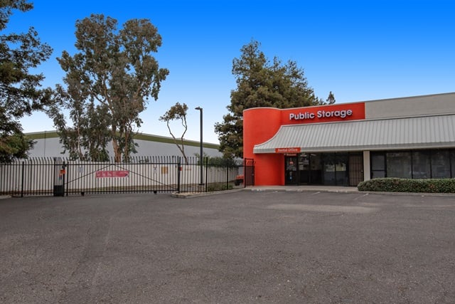 30 x 10 Self Storage Unit in Union City, California