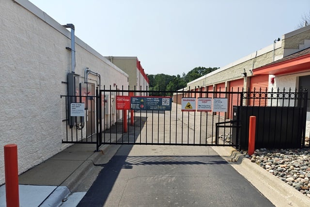 Public Storage  2825 Hedberg Drive in Hopkins, MN