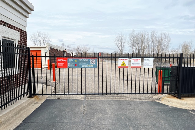 Public Storage  2280 Wooddale Drive in St Paul, MN