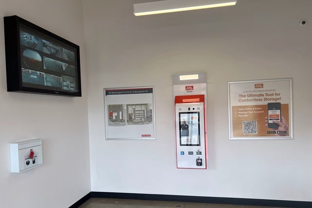 Property 1944 image number 2