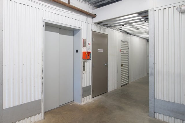 Property 1945 image number 3