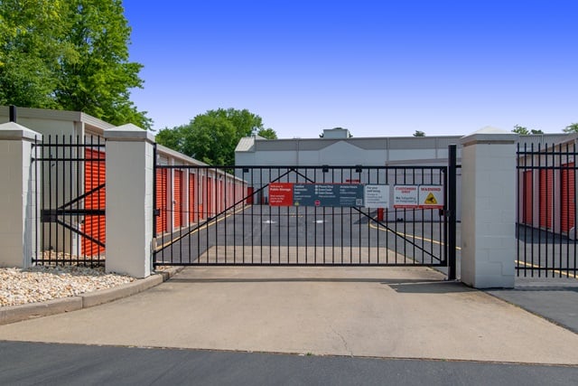 Property 1947 image number 3