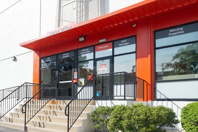 Property 1950 image number 3