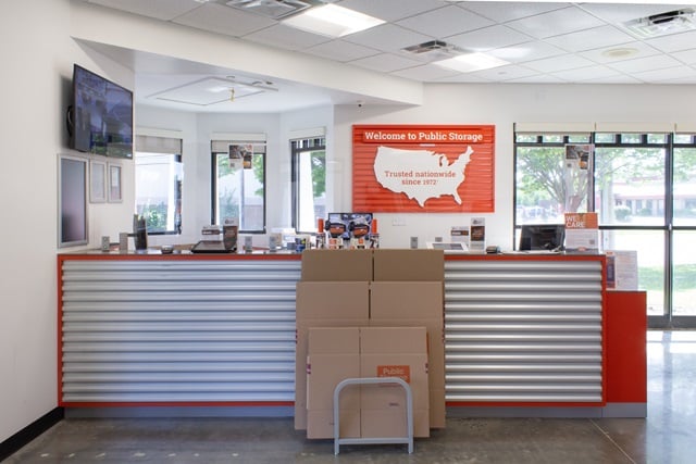 Property 1952 image number 2