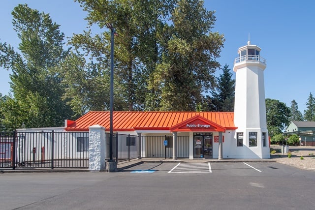 40×10 Public Storage: Parking Lot in Salem, OR 4780 Liberty Road South Salem, Oregon