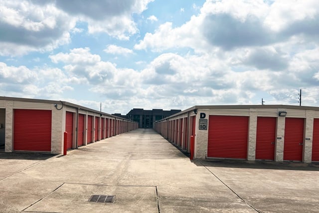 Property 1972 image number 1