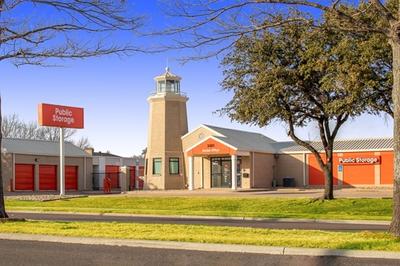 Public Storage