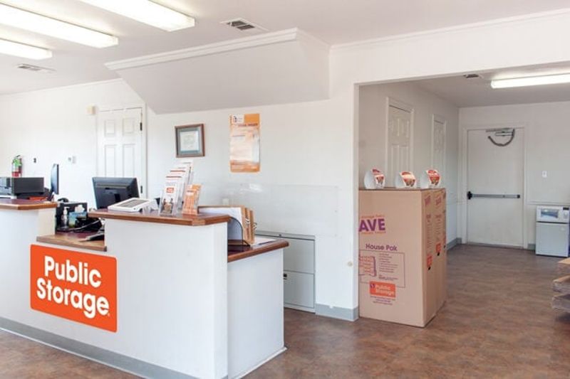 Property 1983 image number 2