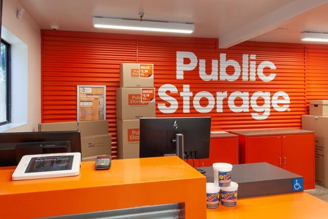 Public Storage in Los Angeles, CA  6801 Santa Monica Blvd 3