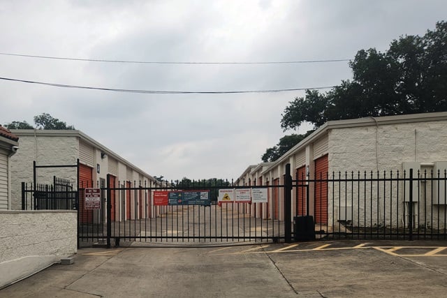 Property 2003 image number 3