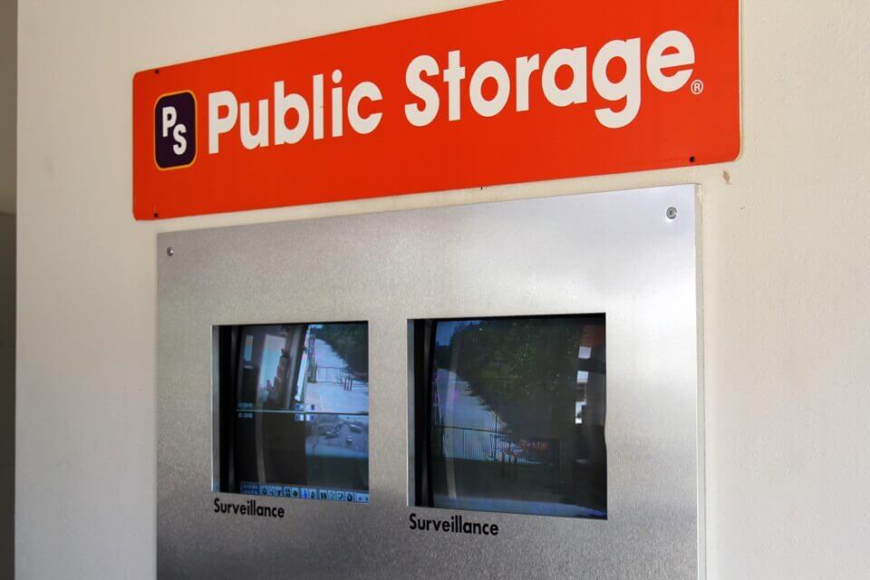 Public Storage  100 N MacArthur Blvd in Irving, TX