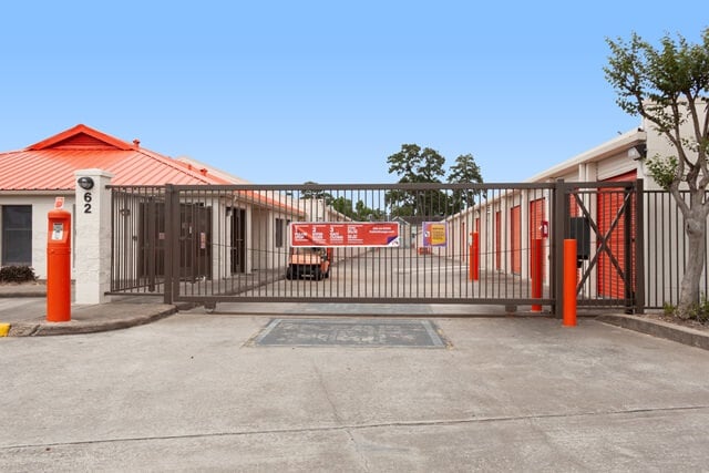 Public Storage  621 FM 1960 Rd E in Houston, TX