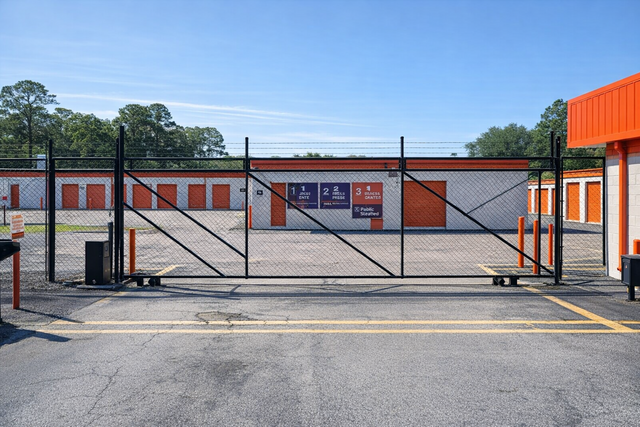 Property 203 image number 3