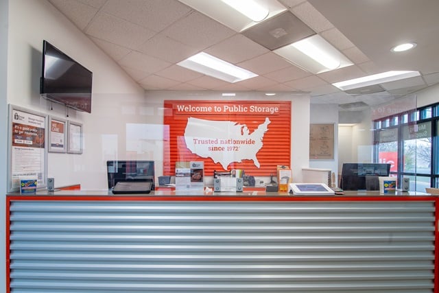 Property 2033 image number 2