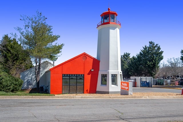 20×10 Public Storage: Self Storage Unit in Sterling, VA 47038 Harry Byrd Hwy Sterling, Virginia