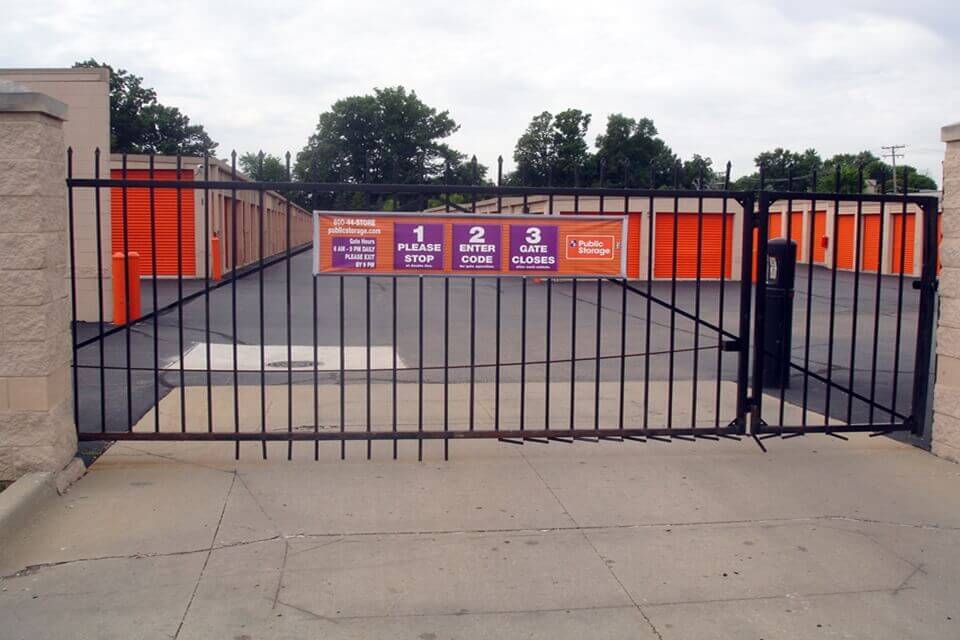 Public Storage  20200 Hall Road in Clinton Twp, MI