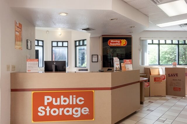 Public Storage in Fort Worth, TX  1015 Henderson St 3