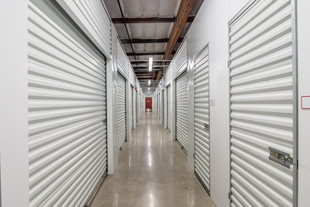 Property 2051 image number 1