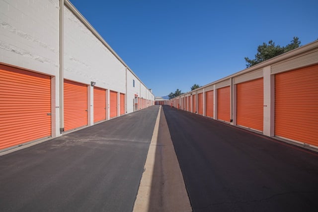 20×10 Garage in Laguna Niguel, CA 27201 Cabot Road Laguna Niguel, California 2