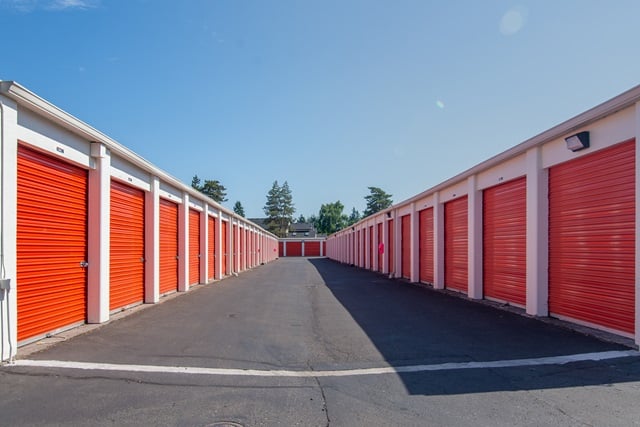 20×10 Public Storage: Garage in Vancouver, WA 9901 SE Mill Plain Blvd Vancouver, Washington 2