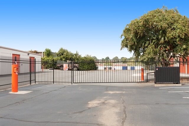 Property 2072 image number 3