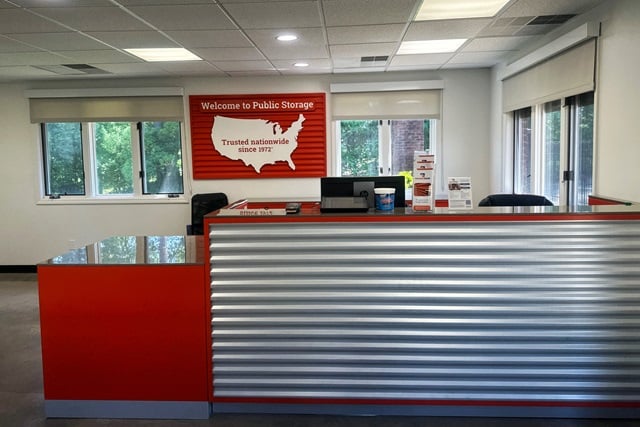 Property 2074 image number 2