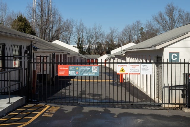 Public Storage  10833 Monroe Road in Matthews, NC