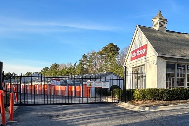 Public Storage  172 Veterans Pkwy in Clayton, NC
