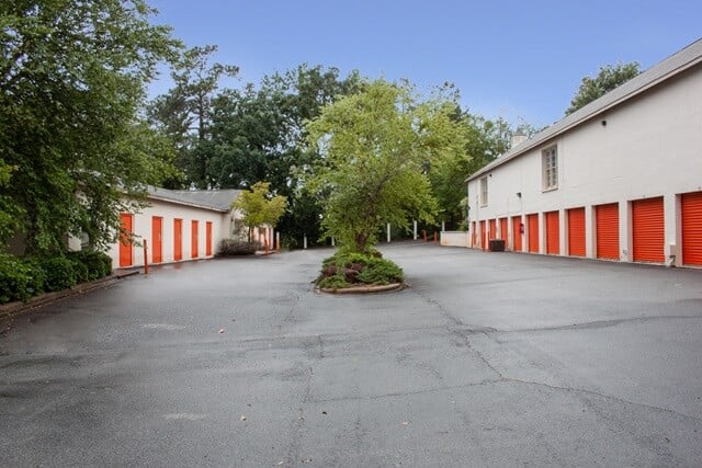 20×10 Public Storage: Self Storage Unit in Lexington, SC 4935 Sunset Blvd Lexington, South Carolina 2