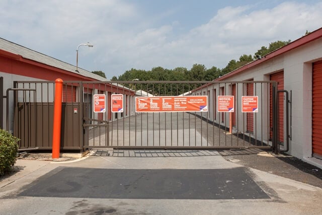 Public Storage  3912 Wilkinson Blvd in Charlotte, NC