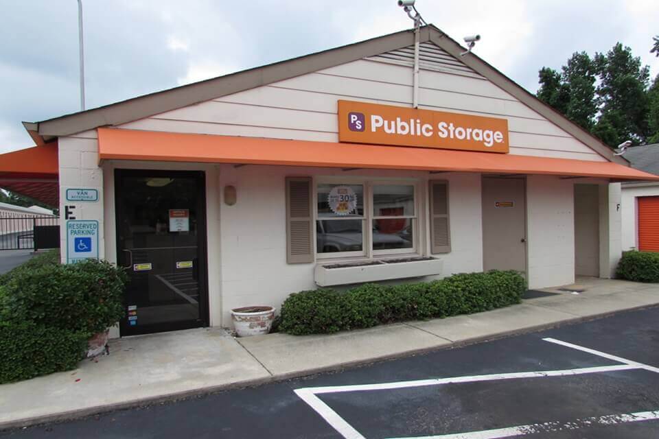 20×10 Public Storage: Garage in Lexington, NC 951 N Main Street Lexington, North Carolina