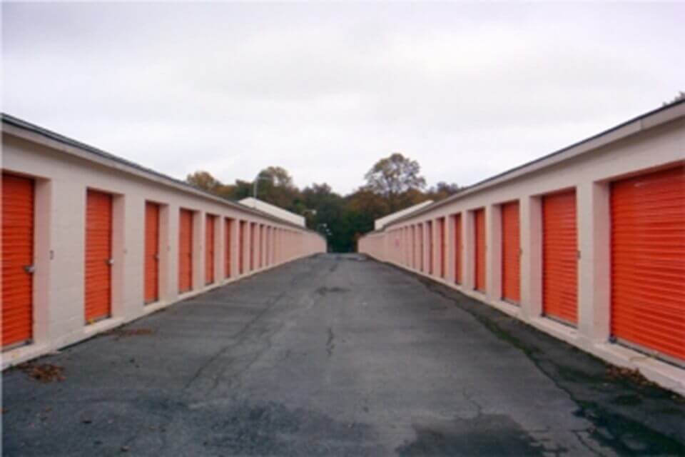 20×10 Public Storage: Garage in Lexington, NC 951 N Main Street Lexington, North Carolina 2