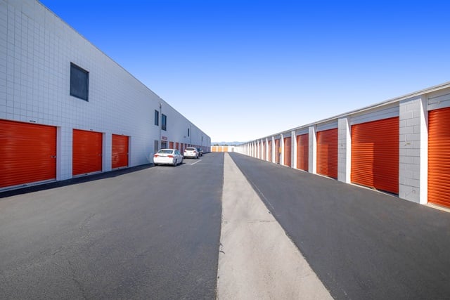 30×10 Self Storage Unit in Oxnard, CA 740 Arcturus Ave Oxnard, California 2