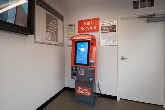 Pleasanton, Ca, Self-storage Units Near 3470 Boulder Street 