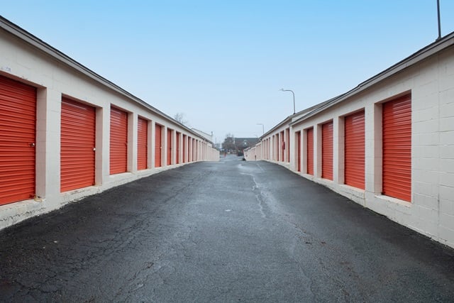 Property 2100 image number 1