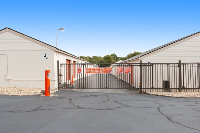 Public Storage  10811 Pineville Road in Pineville, NC