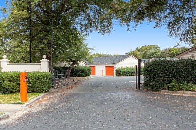 Property 2112 image number 3