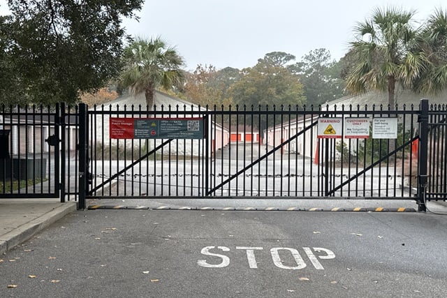 Public Storage  1439 Folly Road in Charleston, SC