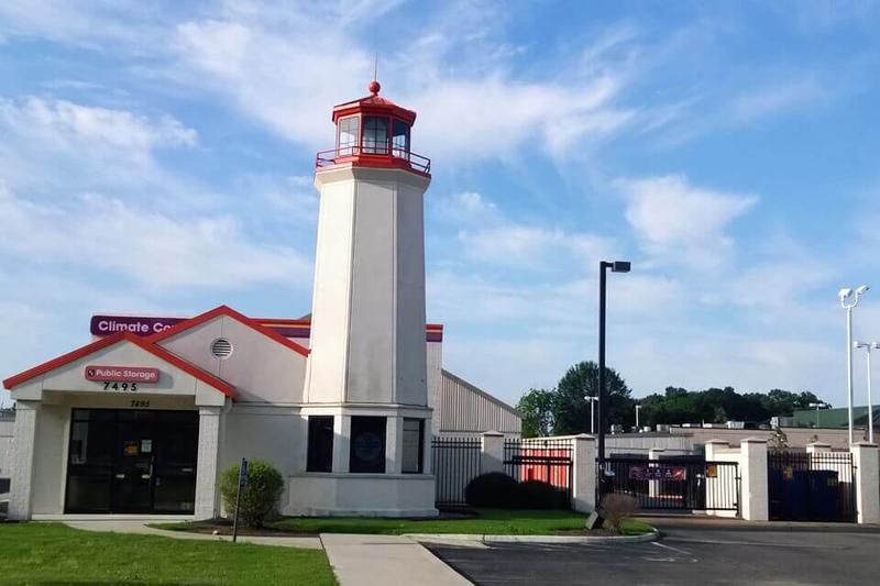 Public Storage - image 1