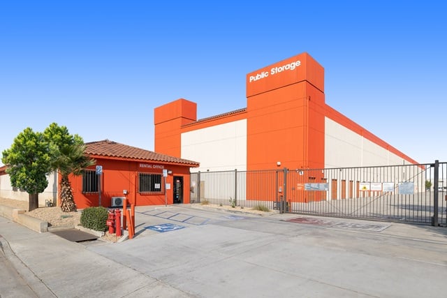 20 x 10 Self Storage Unit in Montebello, California