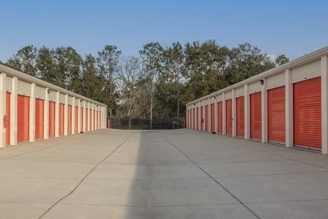 25×10 Self Storage Unit in Apopka, FL 455 S Hunt Club Blvd Apopka, Florida 2